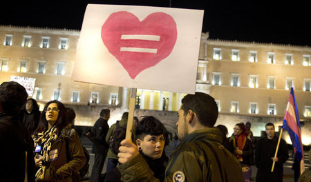 Aktivisten der Queer-Bewegung demonstrierten am Dienstag abend v... Aktivisten der Queer-Bewegung demonstrierten am Dienstag abend v...