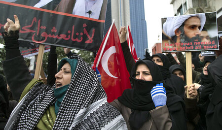 Proteste auch in der Türkei: Schiiten demonstrieren in Istanbul ... Proteste auch in der Türkei: Schiiten demonstrieren in Istanbul ...