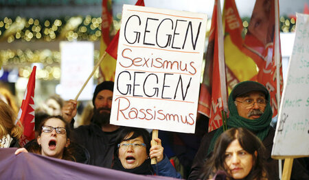 Demonstration gegen Rassismus und Rassismus (Köln, 5. Januar 201...