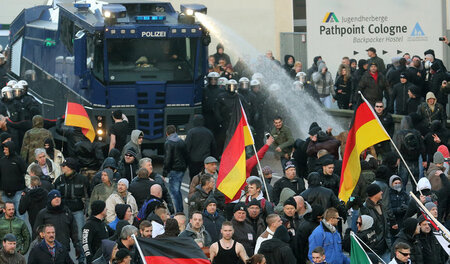Auch die neofaschistische NPD, die Partei »Die Rechte«, Pro Köln...