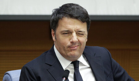 Es wird eng, aber Italiens Premier Matteo Renzi hofft, eine Verf... Es wird eng, aber Italiens Premier Matteo Renzi hofft, eine Verf...