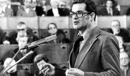 Konrad Wolf, hier im Februar 1977 in der Akademie der Künste in ...