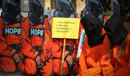 »Als Präsident werde ich Guantanamo schließen«: Aktivisten erinn... »Als Präsident werde ich Guantanamo schließen«: Aktivisten erinn...