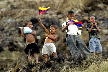 »Wir müssen den Armen Macht geben« – Kinder mit venezolanischen ...