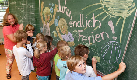 Für viele angestellte Lehrer geht es mit Ferienbeginn nicht in d...