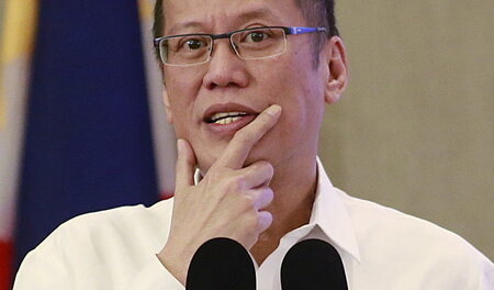 Wirkt mitunter ratlos: der philippinische Präsident Benigno Aqui... Wirkt mitunter ratlos: der philippinische Präsident Benigno Aqui...