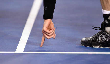 Aus der Ödnis: Andy Murray prüft den Finalboden Aus der Ödnis: Andy Murray prüft den Finalboden