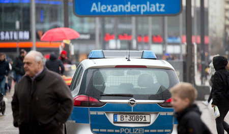 Der Berliner Alexanderplatz ist schon seit längerem ein Gefahren... Der Berliner Alexanderplatz ist schon seit längerem ein Gefahren...