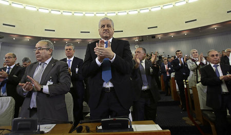 Der Premierminister applaudiert: Abdelmalek Sellal am Sonntag na...