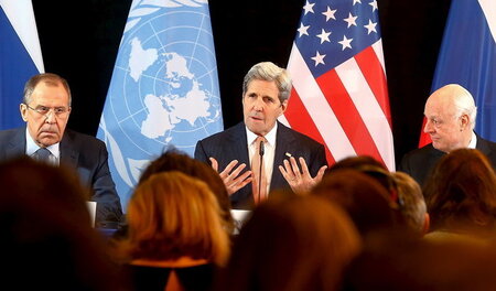 Gespräche über Syrien ohne Syrer: Sergej Lawrow, John Kerry und ... Gespräche über Syrien ohne Syrer: Sergej Lawrow, John Kerry und ...