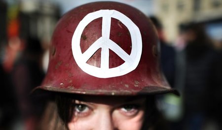 Antimilitaristischer Protest gegen die »Sicherheitskonferenz« in... Antimilitaristischer Protest gegen die »Sicherheitskonferenz« in...