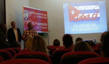 Stolz auf geleistete Arbeit: Aktivisten von Cuba Sí in Havanna