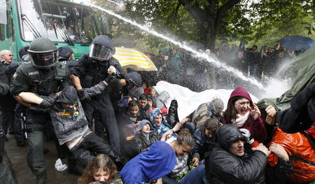 »Schwarzer Donnerstag«: Ein polizeilicher Gewaltexzess am 30. Se...