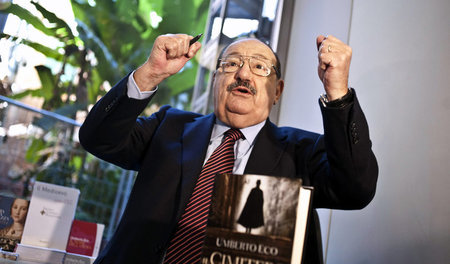 Freiheit und Gerechtigkeit, aber pronto! Umberto Eco war ebenso ... Freiheit und Gerechtigkeit, aber pronto! Umberto Eco war ebenso ...