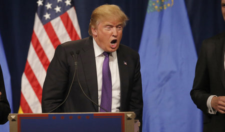 Der geborene Diplomat: Donald Trump schreit nach seinem Sieg in ...