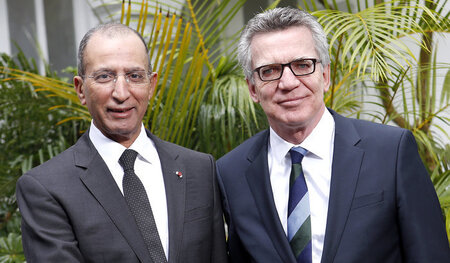 Der marokkanische Innenminister Mohammed Hassan mit seinem deuts...