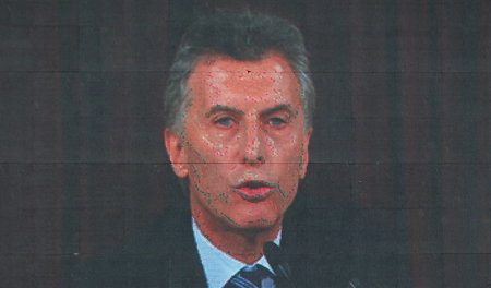 Botschaft per Großbildschirm: Präsident Mauricio Macri im Parlam...