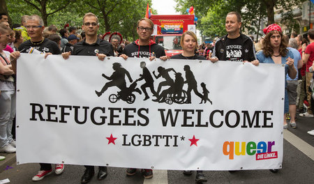 Solidarisch: Die Bundesarbeitsgemeinschaft queer der Partei Die ...
