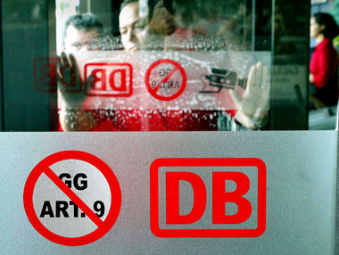 Das im Artikel 9 des Grundgesetzes verbriefte Streikrecht soll b... Das im Artikel 9 des Grundgesetzes verbriefte Streikrecht soll b...