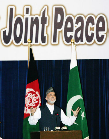 Die meisten Afghanen können mit »Joint Peace« wohl wenig anfange... Die meisten Afghanen können mit »Joint Peace« wohl wenig anfange...