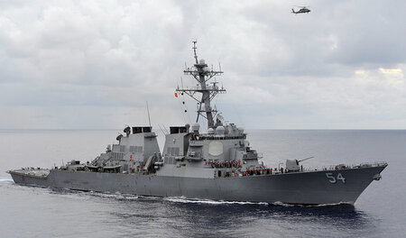 Treiben sich gerne in fremden Gewässern herum: US-Kriegsschiffe....