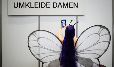 Besser als eine Schlange ist so ein Schmetterling allemal
