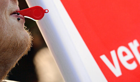 Ver.di streikt bei der Deutschen Telekom für einen angemessenen ...