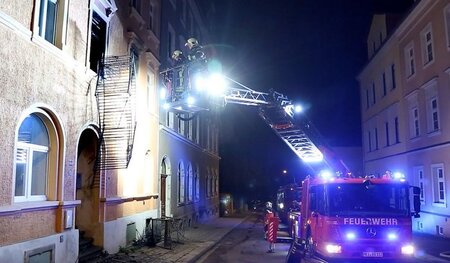 Meißen in Sachsen am 28. Juni 2015: Brandanschlag auf eine noch ...