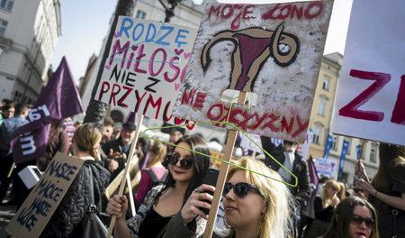 Protest gegen das geplante uneingeschränkte Verbot von Abtreibun...