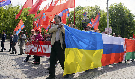 Demonstration linker Parteien am 1. Mai 2014 in der Metropole Ch...