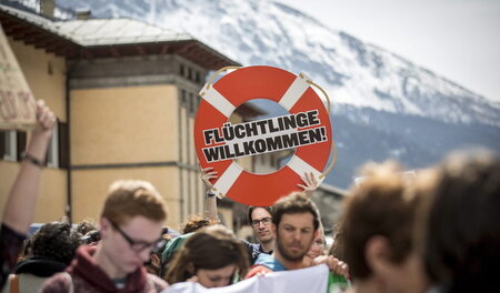 Demonstration gegen die Wiedereinführung von Grenzkontrollen am ... Demonstration gegen die Wiedereinführung von Grenzkontrollen am ...