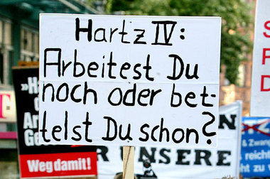 »Der größte Einschnitt in die Arbeitsmarktpolitik seit Bestehen ... »Der größte Einschnitt in die Arbeitsmarktpolitik seit Bestehen ...