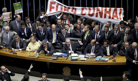 »Weg mit Cunha!« - Trotz Protesten entsprach der Ausgang der Imp...
