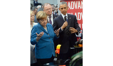 Staunen über die Zukunft: BRD-Kanzlerin Merkel und US-Präsident ... Staunen über die Zukunft: BRD-Kanzlerin Merkel und US-Präsident ...