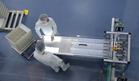 Einweihung eines neuen »Reinstraums« der B. Braun Melsungen AG i...
