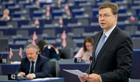 Kommissionsvize Valdis Dombrovskis setzt auf »Strukturreformen« ...