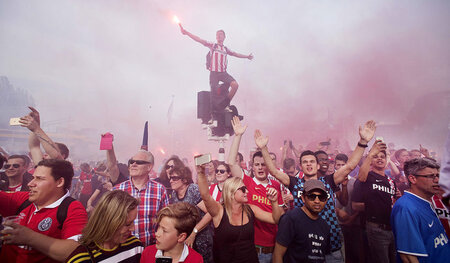 Zum Ende hin ein wenig Spannung:»kampioensfeestje« der PSV Eindh...