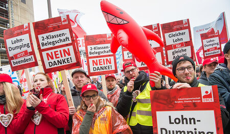 Lange haben die Gewerkschaften um den Gesetzentwurf zu Leiharbei...