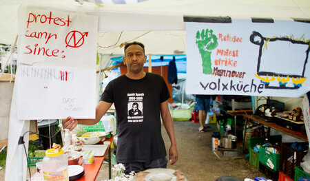 Als die Volksküche noch »Volxküche« hieß: Ein Flüchtling aus dem...