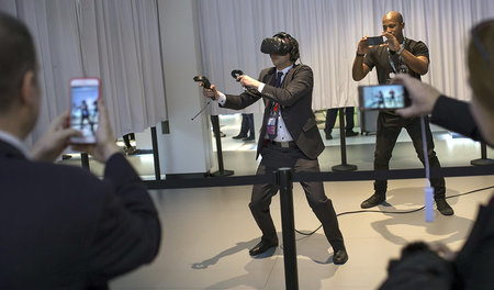 Schattenboxen in der virtuellen Realität: Mobile World Congress ...