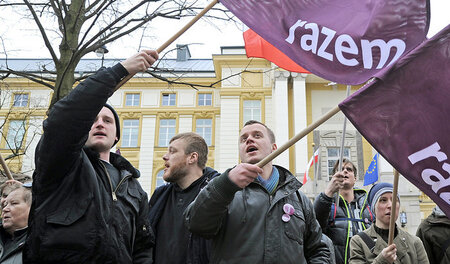 Aktive Parteibasis: Anhänger von Razem demonstrieren am 17. März...