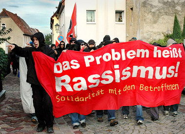 Demonstration gegen rassistische Gewalt am Dienstag abend in Müg...