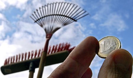 Sogenannte 1-Euro-Jobs sind nur befristet möglich – zukünftig so... Sogenannte 1-Euro-Jobs sind nur befristet möglich – zukünftig so...