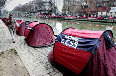 Das wird dem Gubener Bürgermeister gefallen: Pariser Obdachlose ...