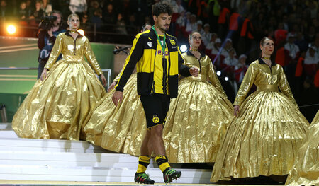 »Geschichte wiederholt sich«, sagte Mats Hummels vor der Siegere...