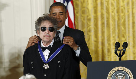 Bob Dylan 2012 im Weißen Haus (dass er kein Foto mit dem Herr hi...