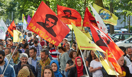 Nur in der Türkei verfolgt, doch von Facebook international geah...