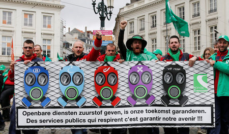 Streik gegen die Regierung: Angestellte des öffentlichen Dienste...