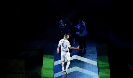 Dreck an den Töppen: Benzema nach dem Champions-League-Finale am... Dreck an den Töppen: Benzema nach dem Champions-League-Finale am...