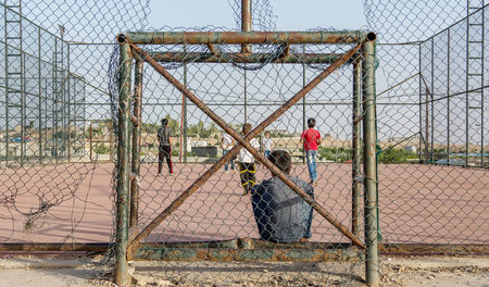 Machmur ist vom Flüchtlingslager zur Stadt geworden, mit Sportpl... Machmur ist vom Flüchtlingslager zur Stadt geworden, mit Sportpl...